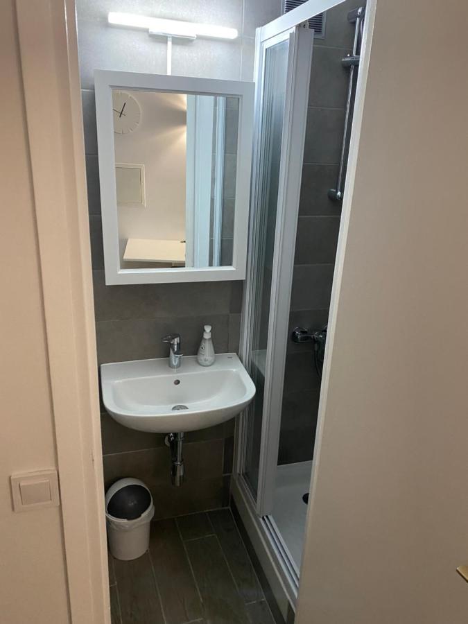 Renovated Studio In The Heart Of The Old Town Menton Exterior foto